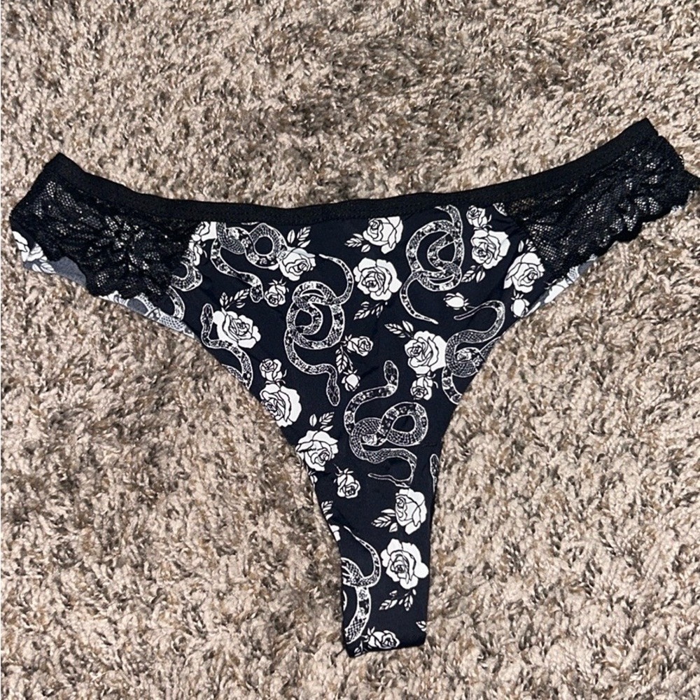 XOXO Black and White Lace Trim Panties